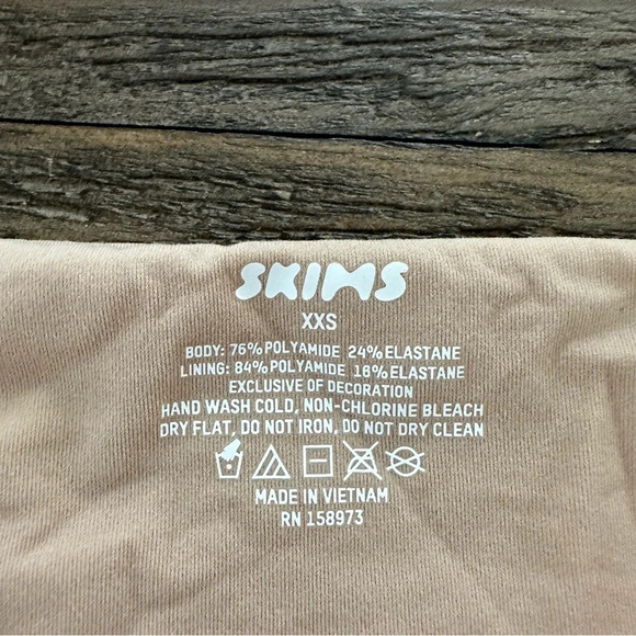 NWT Skims XXS Seamless Clay Bandeau Bra Bralette Fits Everybody Pull On New - Picture 4 of 5